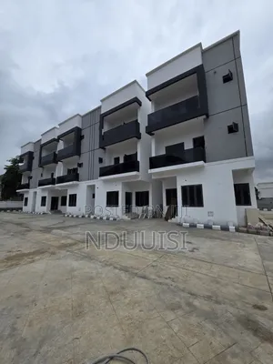 4bdrm Townhouse/Terrace in Kado for sale
