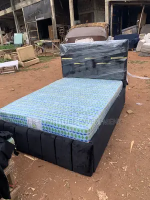 4.5 Bedframe and Mattress