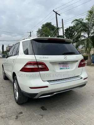 Mercedes-Benz M Class ML 350 4Matic 2013 White