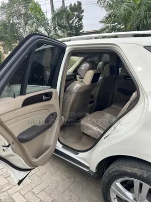 Mercedes-Benz M Class ML 350 4Matic 2013 White