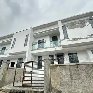 3bdrm Townhouse/Terrace in Sangotedo for sale