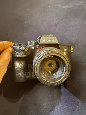 Sony A7R III Mirrorless Camera Body |Good Condition |