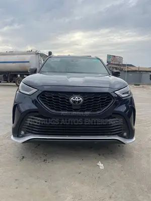 Toyota Highlander XSE 2022 Blue