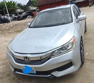 Honda Accord EX 4dr Sedan FWD (2.4L 4cyl 2A) 2017 Silver