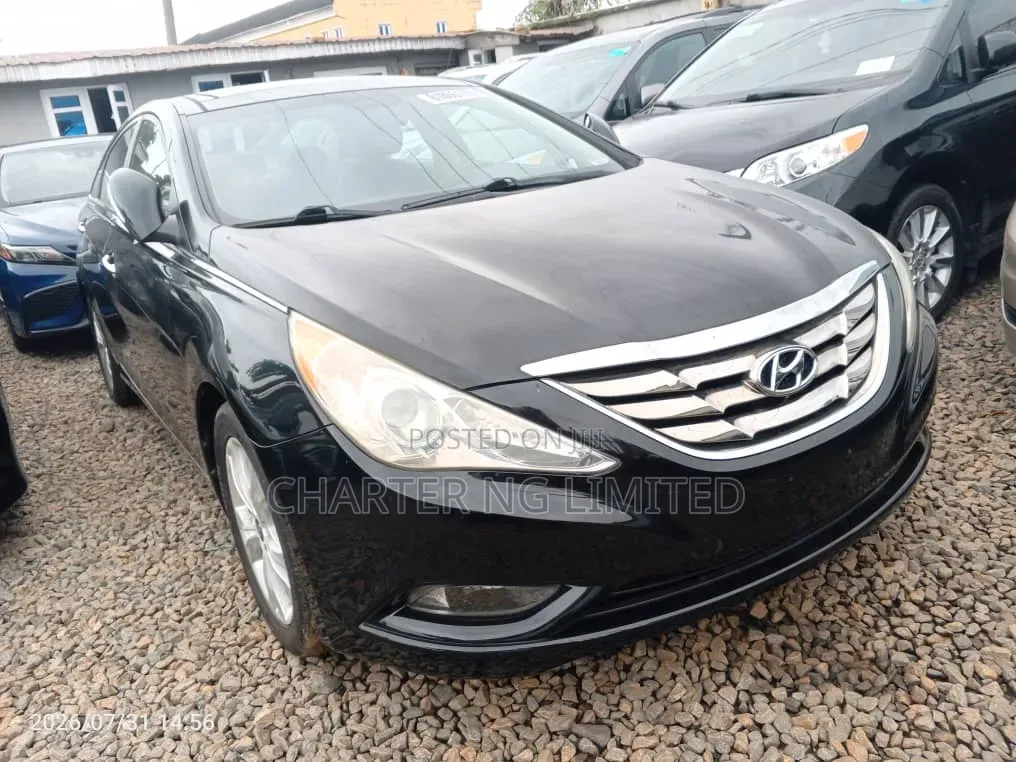 Hyundai Sonata 2013 Black