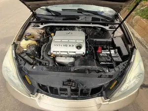 Lexus ES 330 Sedan 2004 Gold