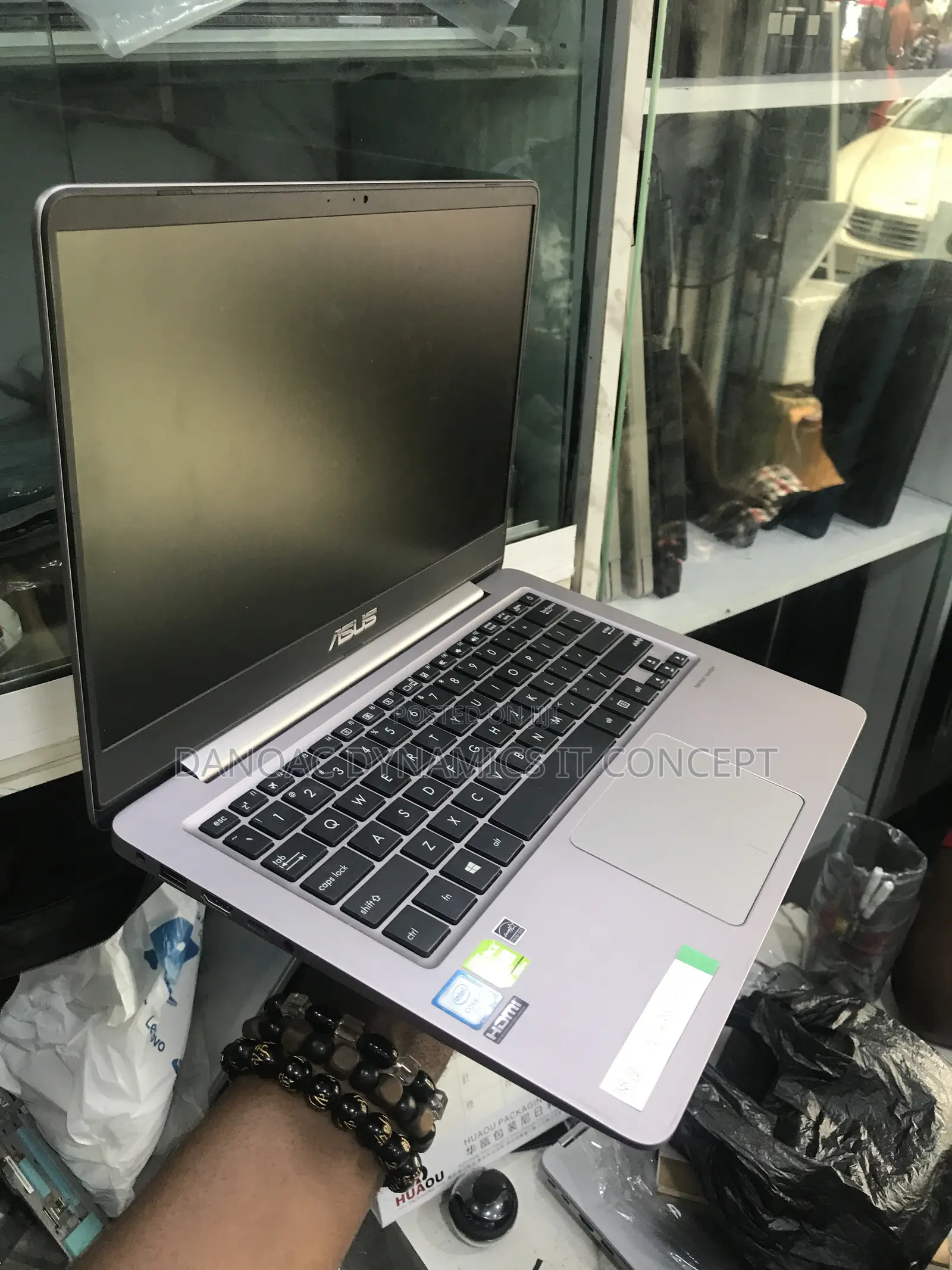 Laptop Asus X401U 8GB Intel Core i5 SSD 256GB
