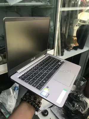 Laptop Asus X401U 8GB Intel Core i5 SSD 256GB