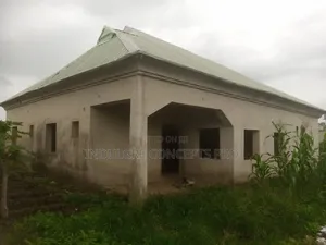 3bdrm Bungalow in Mini Estate, Kuje for sale