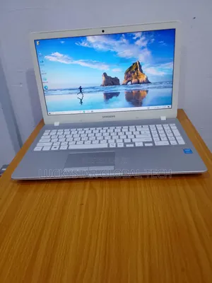 Laptop Samsung Ativ 8GB Intel Core i3 HDD 500GB