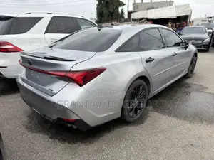 Toyota Avalon XSE Nightshade 2021 Silver