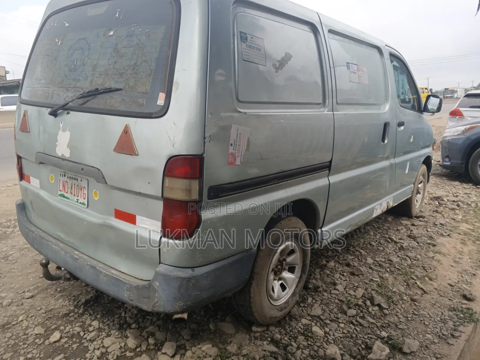 Toyota HiAce 2005 Silver
