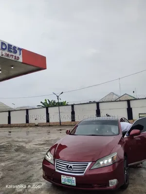 Lexus ES 350 2010 Red