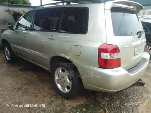 Toyota Highlander 2006 Beige