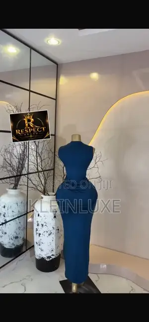 Quality Gowns for Dinner Date
