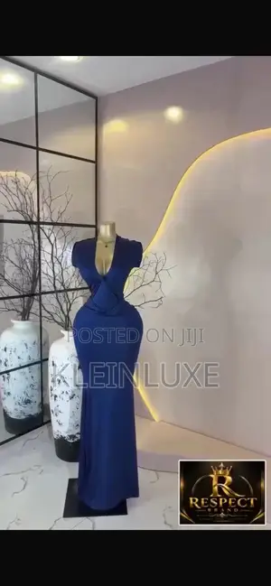 Quality Gowns for Dinner Date
