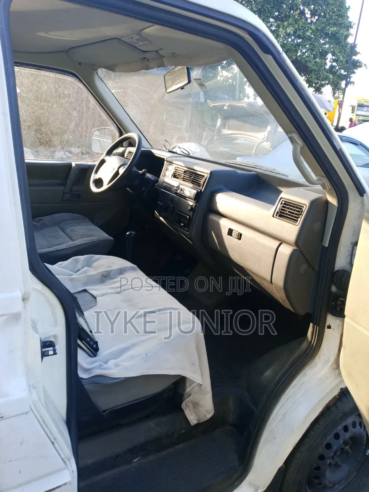Volkswagen Transporter 2005 White