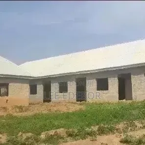 1bdrm Block of Flats in Kuduru for sale