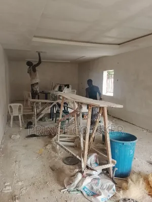 2bdrm Bungalow in Amal Pepple Estate, Kiami for rent