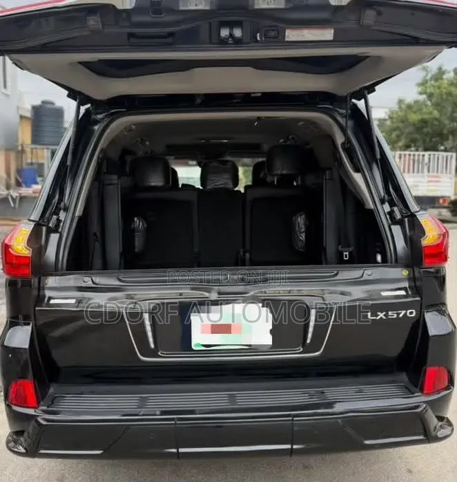Lexus LX 2016 Black