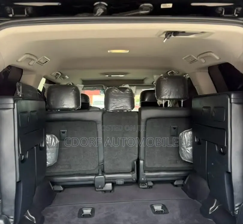 Lexus LX 2016 Black