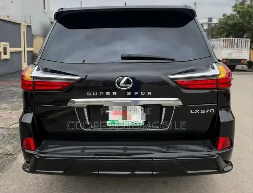 Lexus LX 2016 Black
