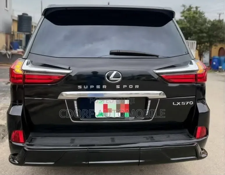 Lexus LX 2016 Black