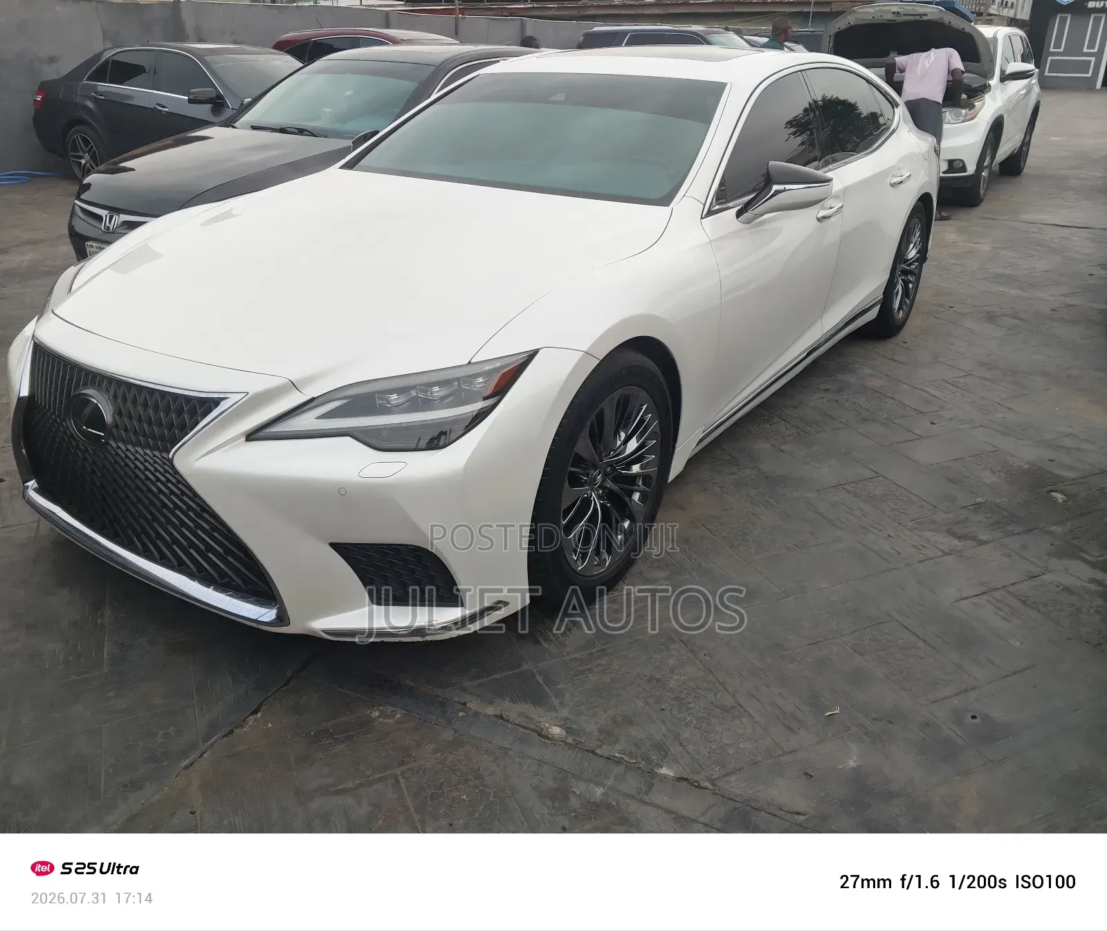 Lexus LS 2023 White