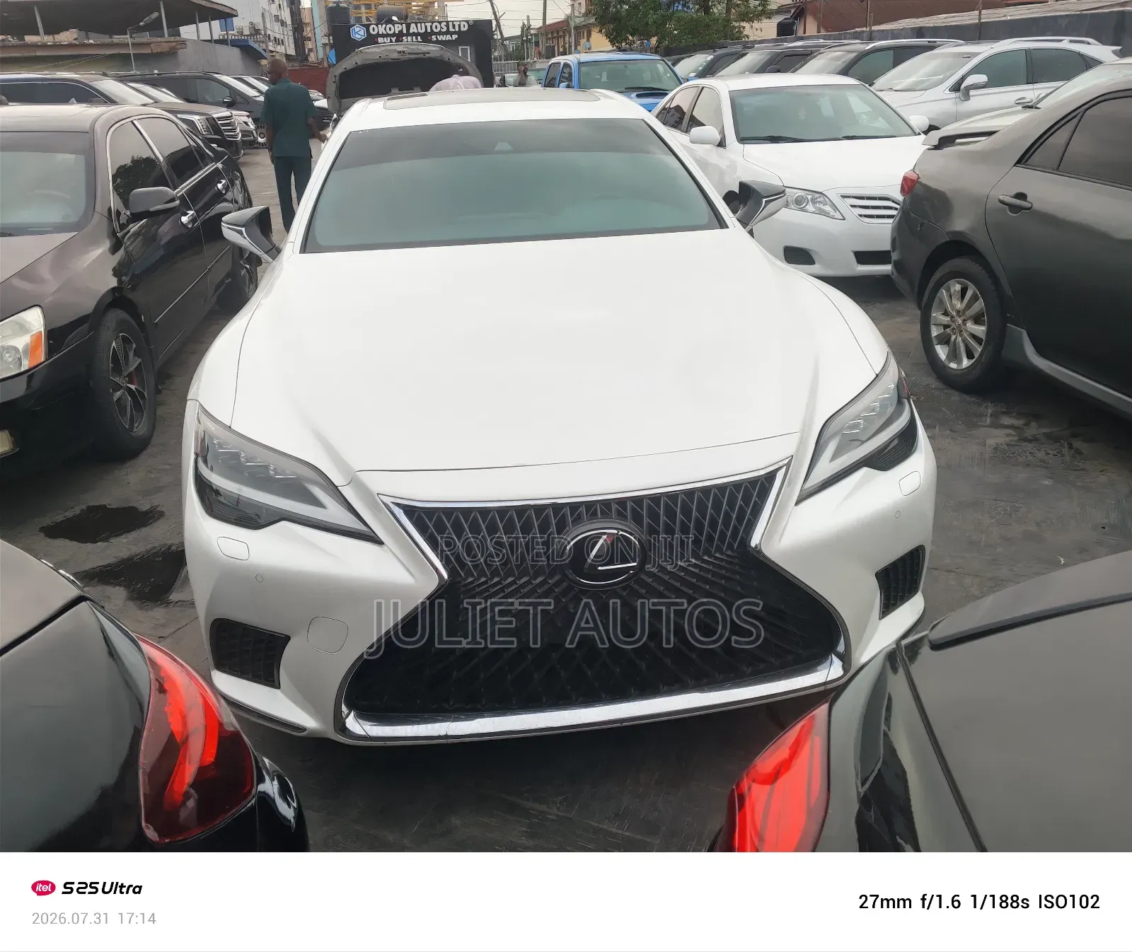 Lexus LS 2023 White