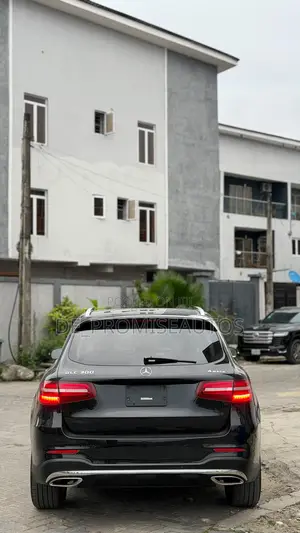 Mercedes-Benz GLC-Class 2016 Black