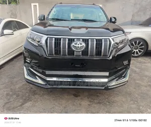 Toyota Land Cruiser Prado 2022 Black