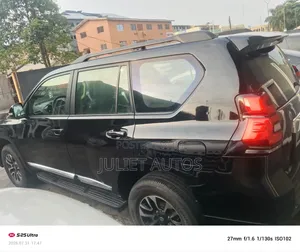 Toyota Land Cruiser Prado 2022 Black