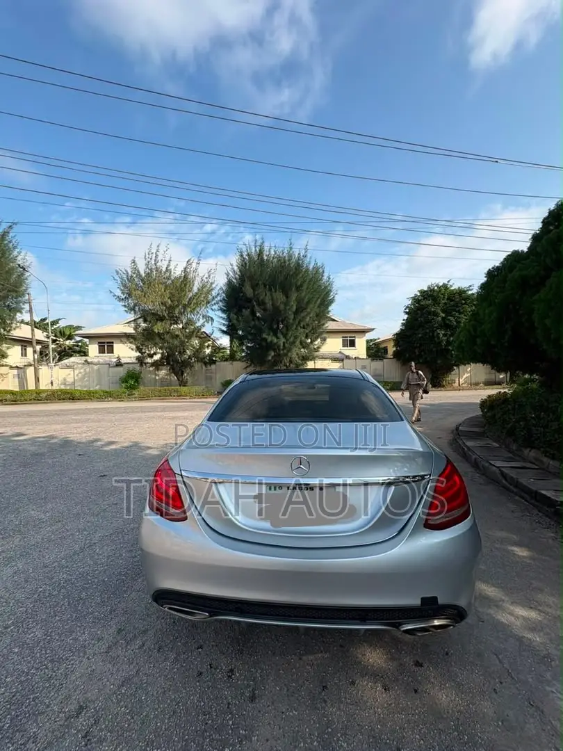Mercedes-Benz C300 2017 Silver