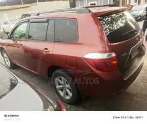 Toyota Highlander 2009 Red