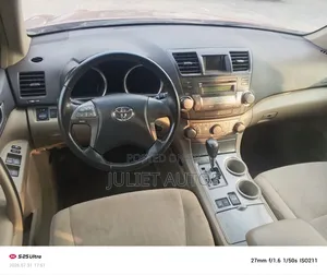 Toyota Highlander 2009 Red