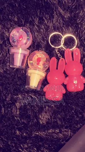 Lipgloss and Lip Oil