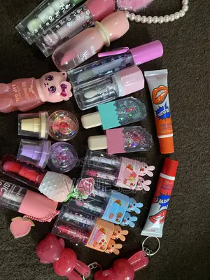 Lipgloss and Lip Oil
