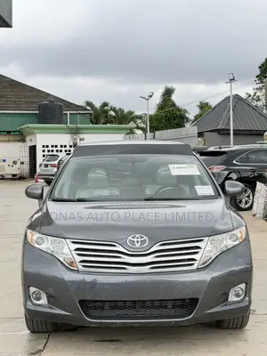 Toyota Venza XLE 2012 Gray