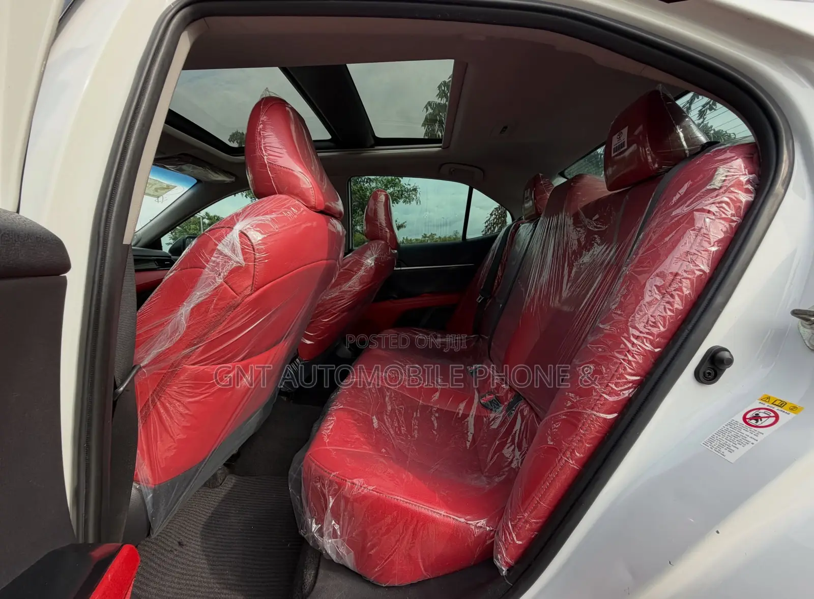 Toyota Camry 2019 White