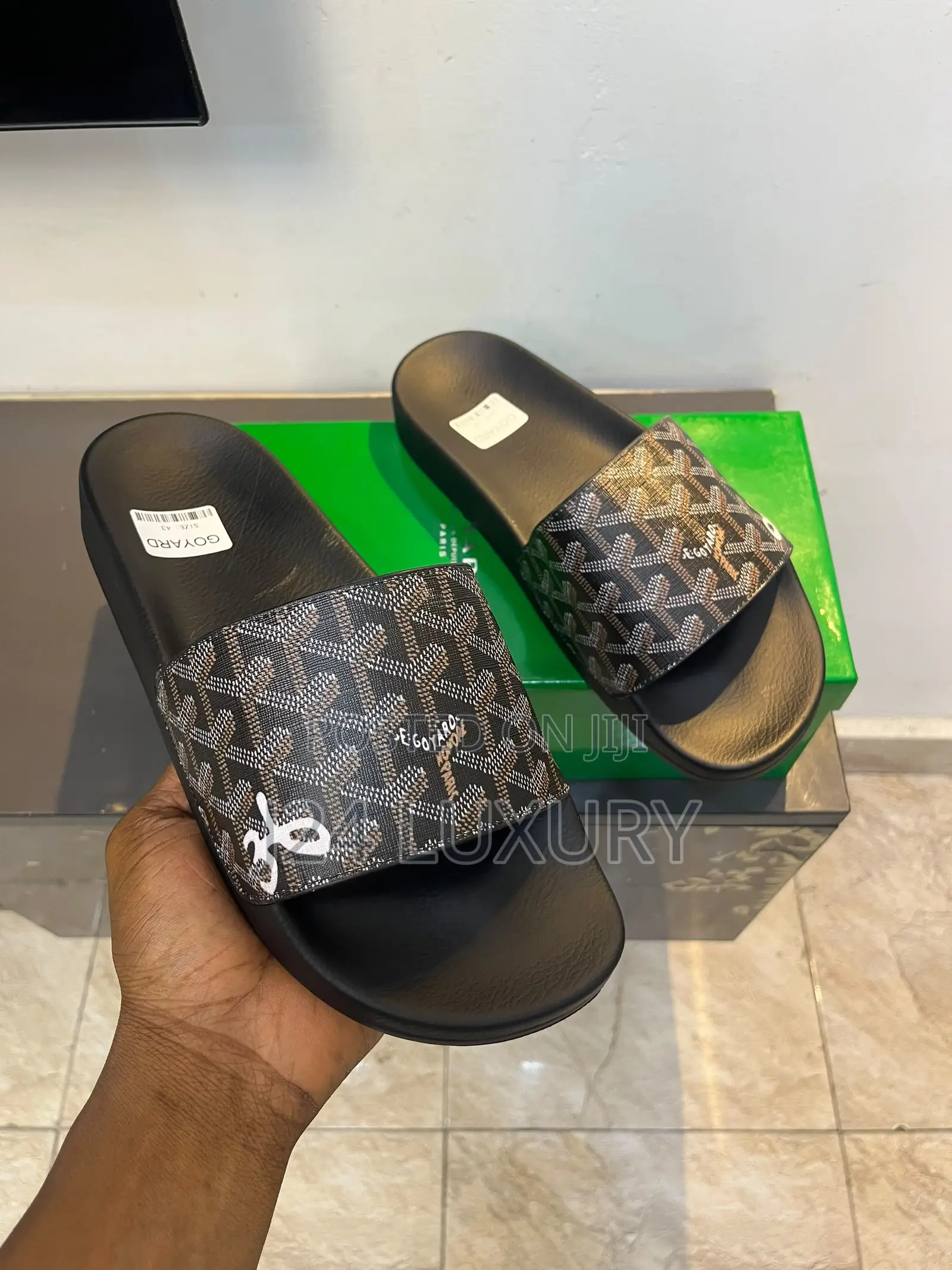 Bottega Slide