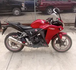 Honda CBR 2016 Red
