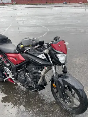 Yamaha 2018 Red
