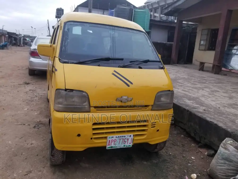 Suzuki Every 2022 Yellow