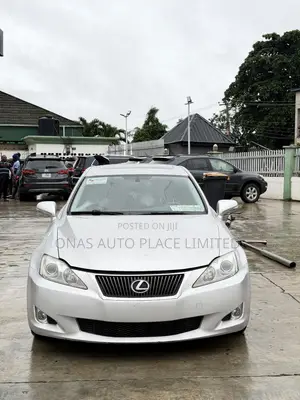Lexus IS 2010 Silver