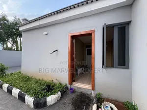 4bdrm Duplex in Lekki Phase 1 for rent
