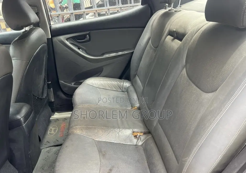 Hyundai Elantra 2008 Red