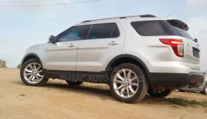 Ford Explorer 2013 Silver