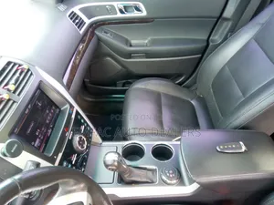 Ford Explorer 2013 Silver