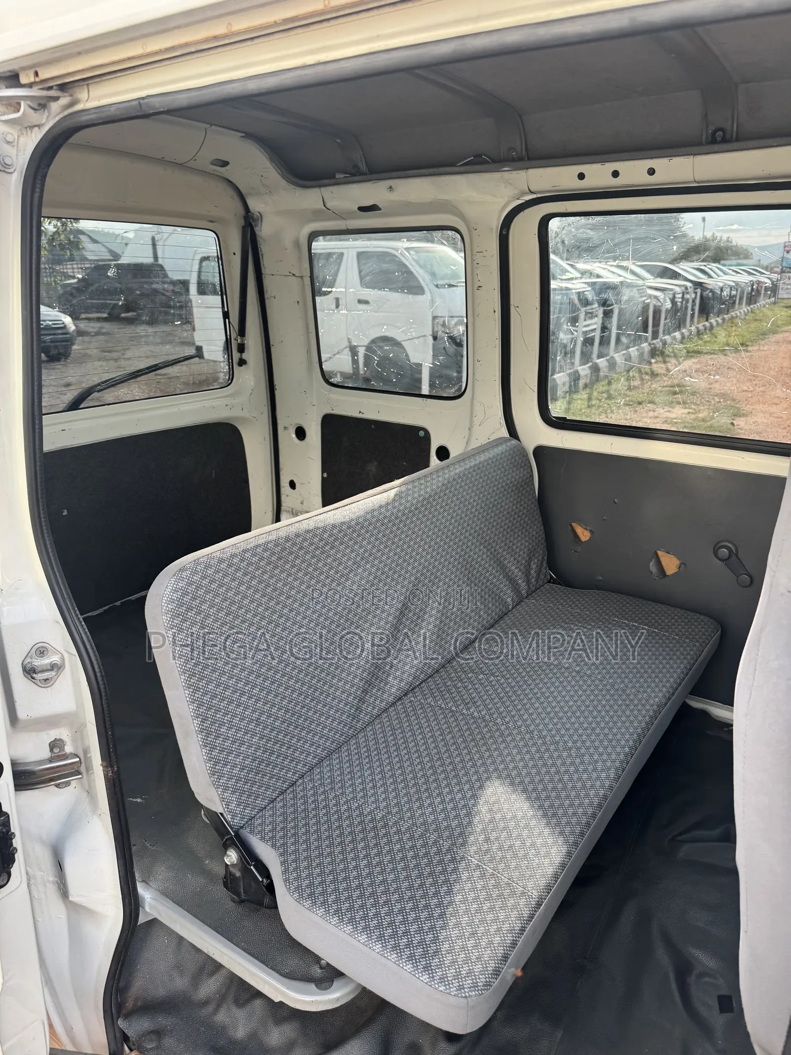 Daihatsu Hijet 2010 White
