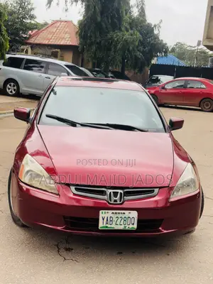 Honda Accord 2005 Red